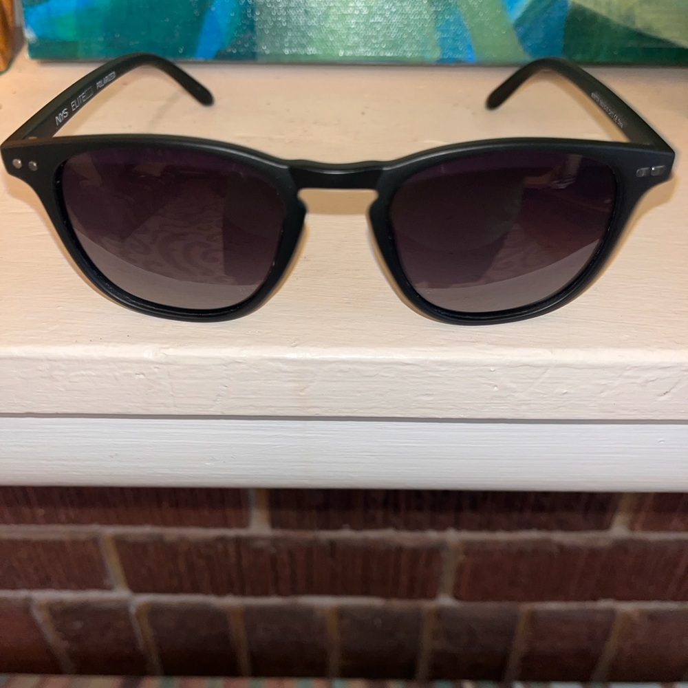 NYS sunglasses model Monitor in excellent condition